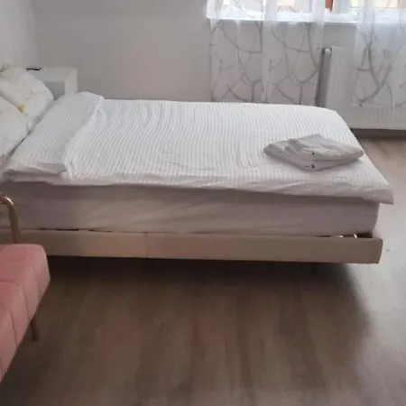 Angels O K B Apartman Altenburg